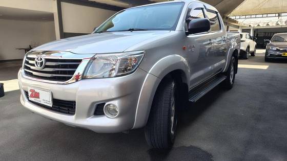 TOYOTA HILUX 2.7 SR 4X2 CD 16V FLEX 4P AUTOMÁTICO